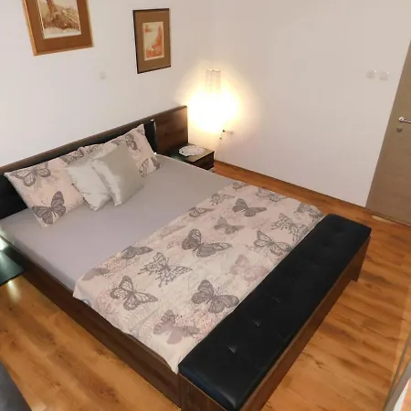 Jacky / Sea View Apartman