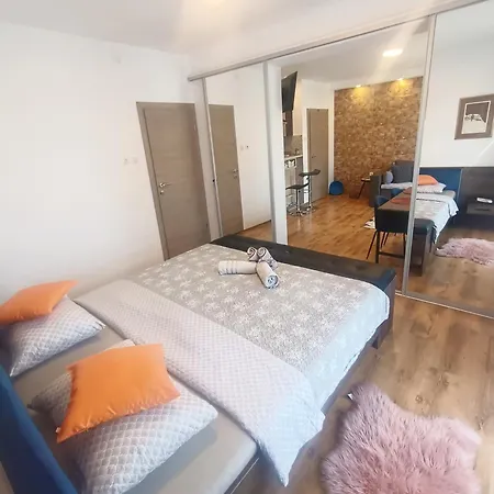 Jacky / Sea View Apartman