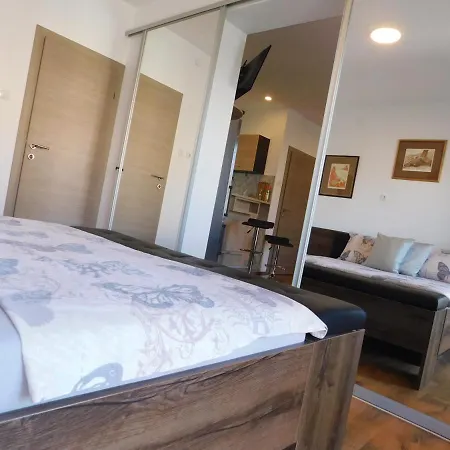 Jacky / Sea View Appartement Makarska