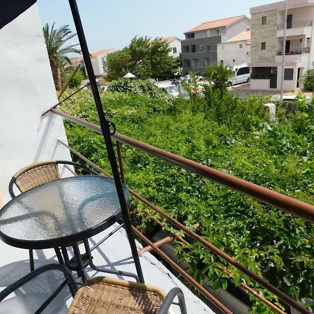 Apartment Jacky / Sea View Makarska