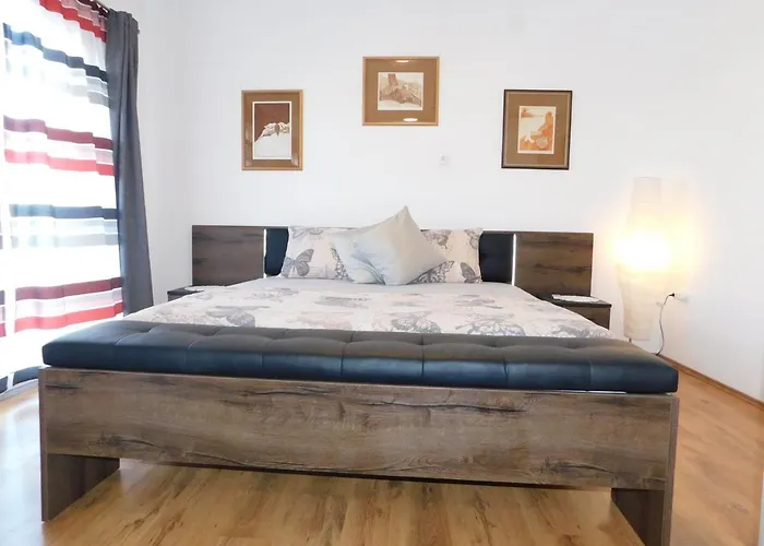 Jacky / Sea View Makarska