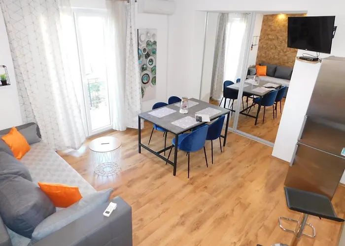 Jacky / Sea View Apartman