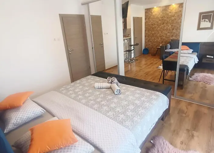 Jacky / Sea View Apartman